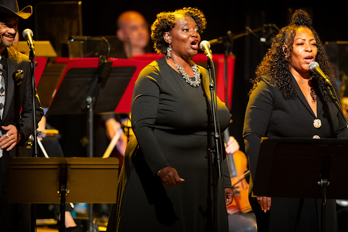 Photo by Bob Russell